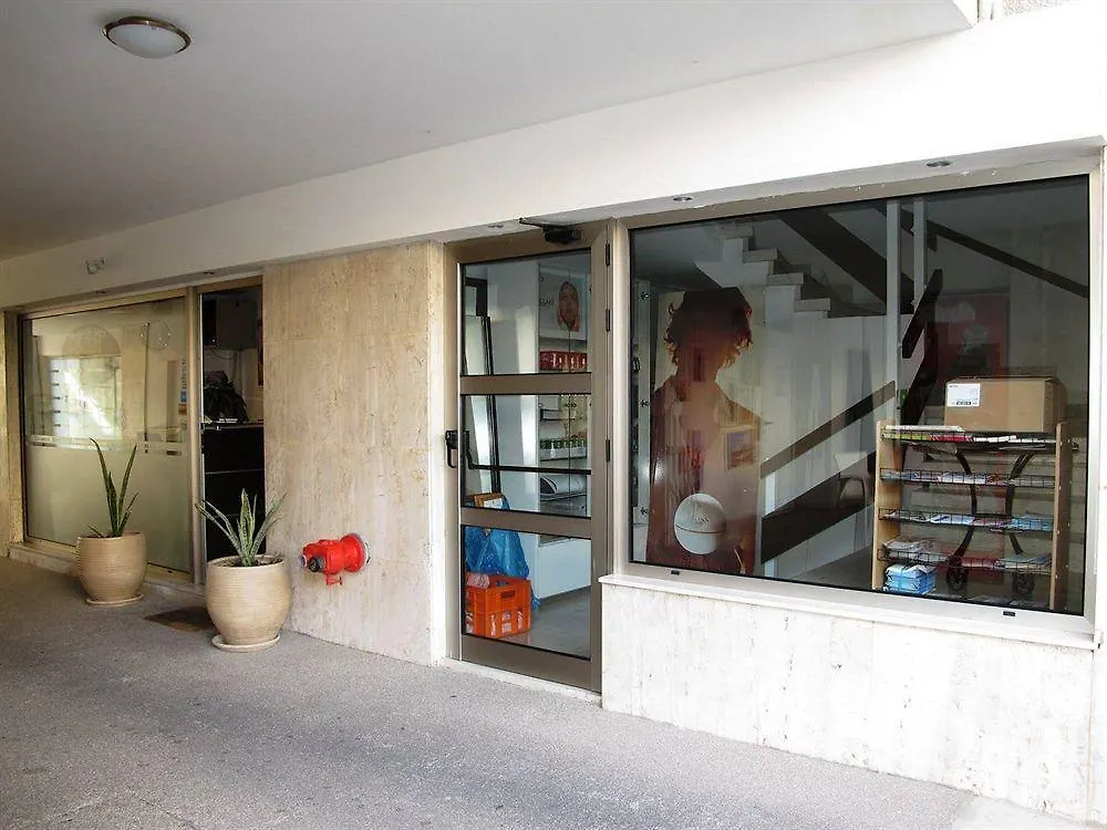 Eleonora Hotel Apartments Larnaca