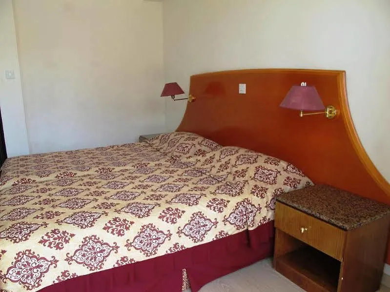 Eleonora Hotel Apartments Larnaca