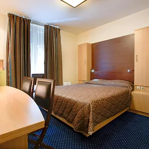 Hotell Terminus Montparnasse ***